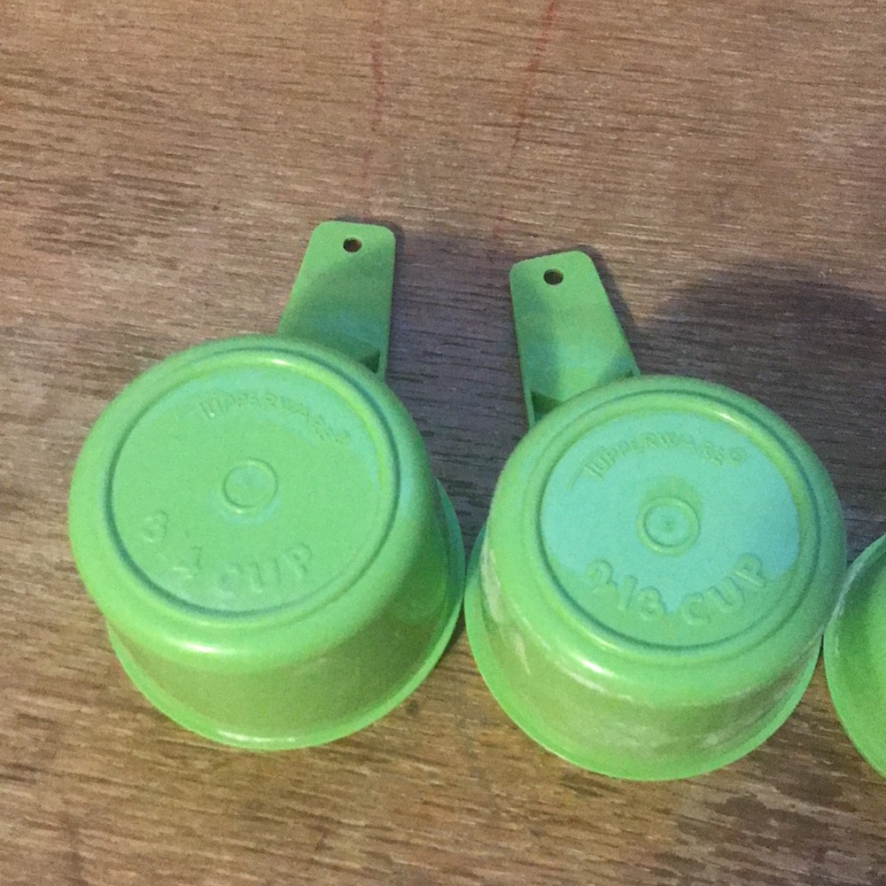 Vintage Tupperware Measuring Cups MisMatched LOT - Picture 4 of 5